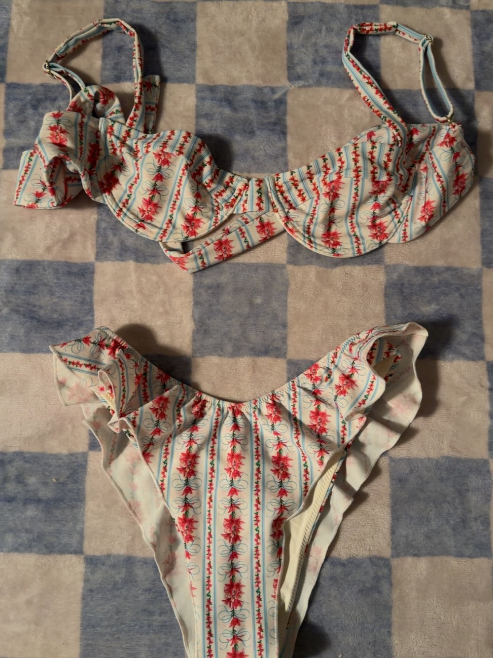Blackbough White Floral bikini set